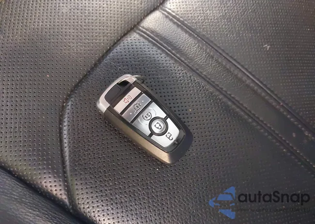 1FMJU2ATXJEA09947: 42880119