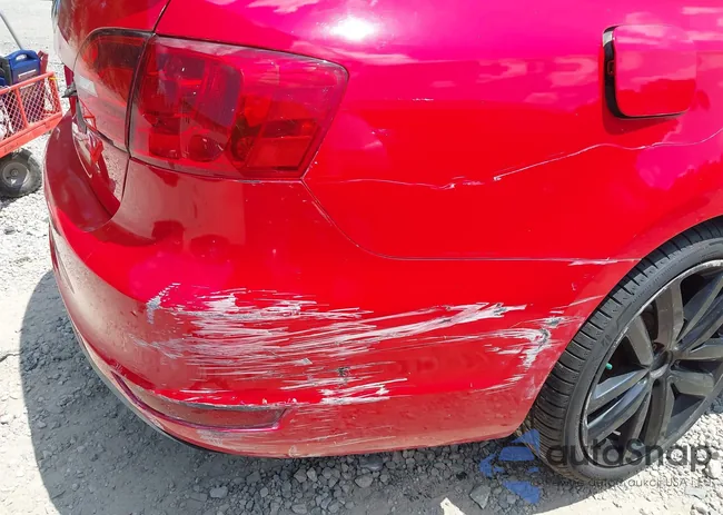 3VW567AJ6DM248015: 42880168