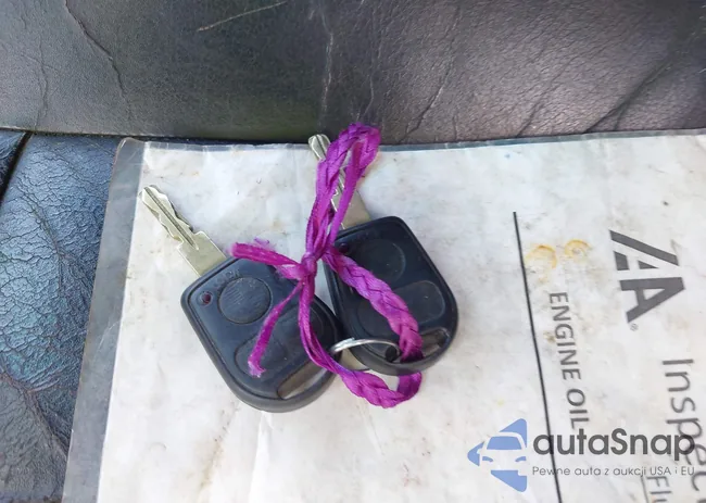 WBAGJ8327VDM01744: 42880247