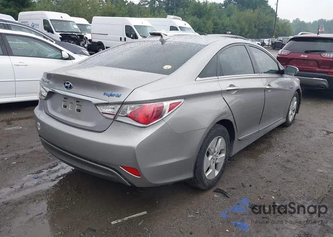 KMHEC4A44BA004891: 42879359