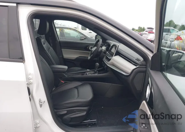 3C4NJDCN1RT159773: 42879415