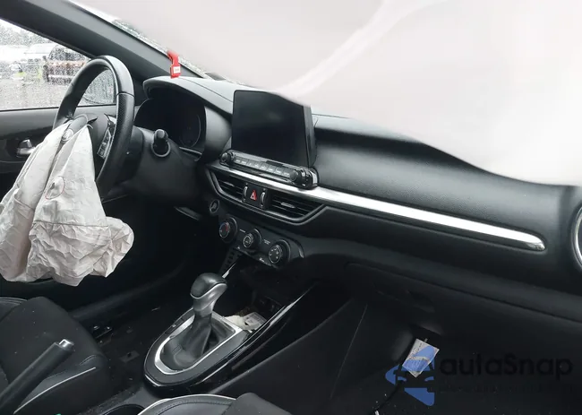 3KPF34AD1ME333721: 42879417