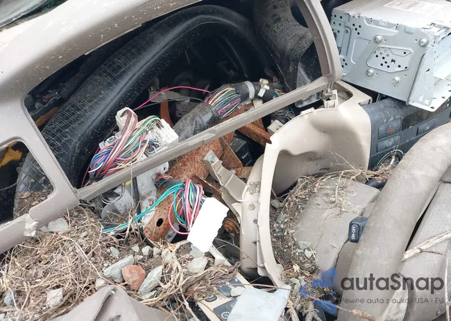 2T1BR32E66C570768: 42879637