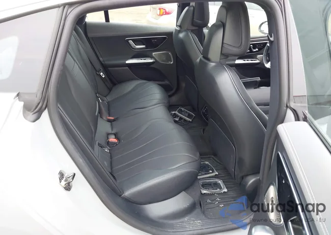 W1KEG1CBXPF013582: 42880812