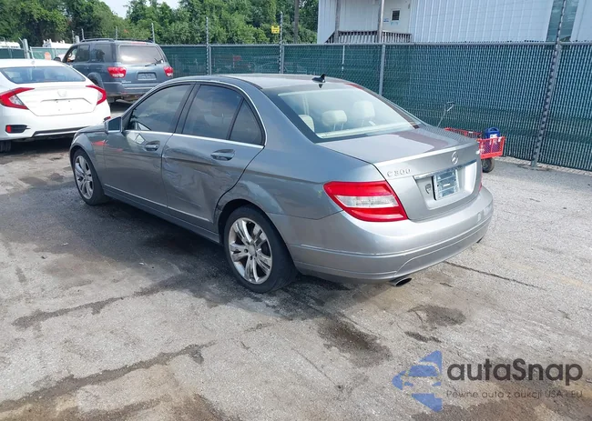 WDDGF8BBXAR126914: 42880933