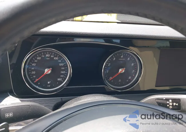 WDDZF4JB9HA105256: 42881012