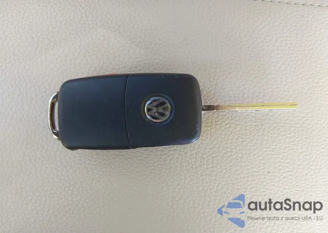 3VWD07AJ0EM431750: 42881132