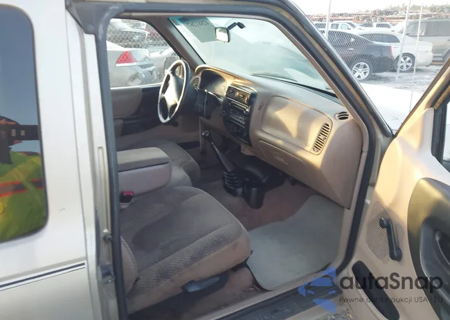 1FTYR14V7XPA95761: 42881267