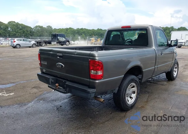 1FTYR10D28PA81586: 42881329