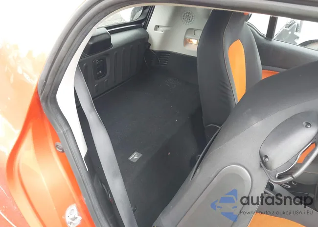 WMEFJ5DAXGK054834: 42880598