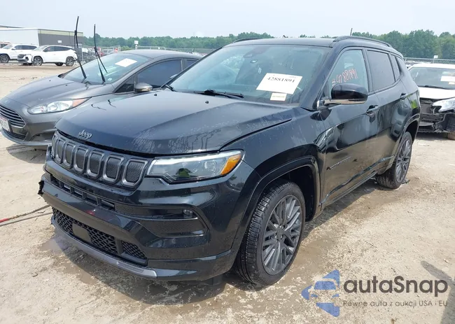 3C4NJDCB8NT158863: 42881891