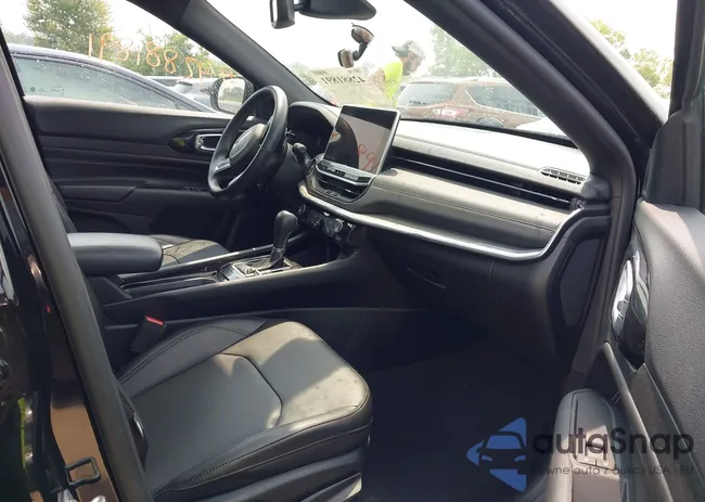 3C4NJDCB8NT158863: 42881891