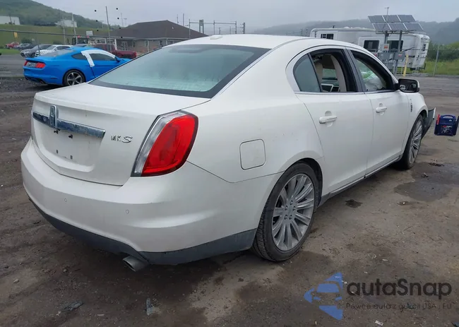 1LNHM93R69G612810: 42881932