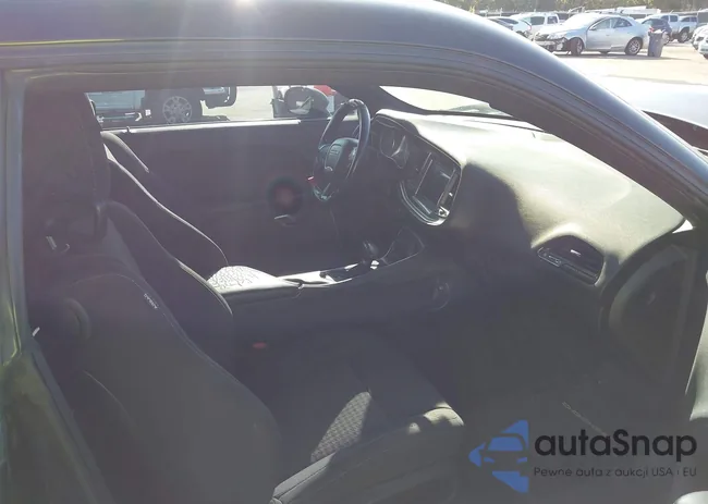 2C3CDZAG1JH255176: 42881385