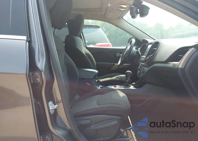 1C4PJMCS5HW616351: 42881396