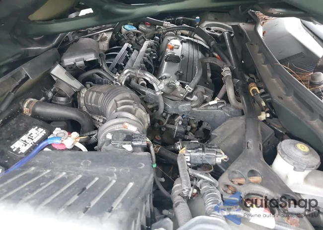 1HGCP2F88AA044553: 42881477