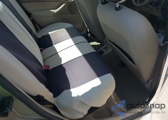 1FAFP34N16W198726: 42881660