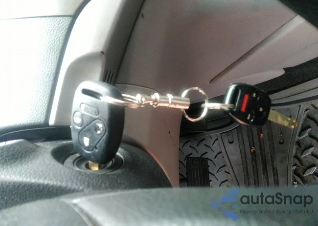 1HGCP2F35BA014206: 42882760