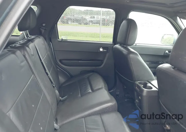 1FMCU9E72CKC23852: 42882931