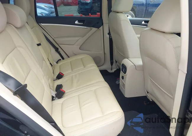 WVGAV3AX7DW584799: 42883092