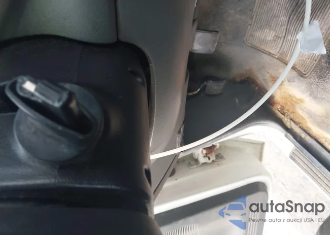 1FTYR10D78PA17771: 42883144