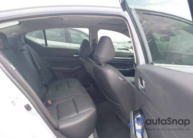 1N4BL4CV5RN402049: 42883247