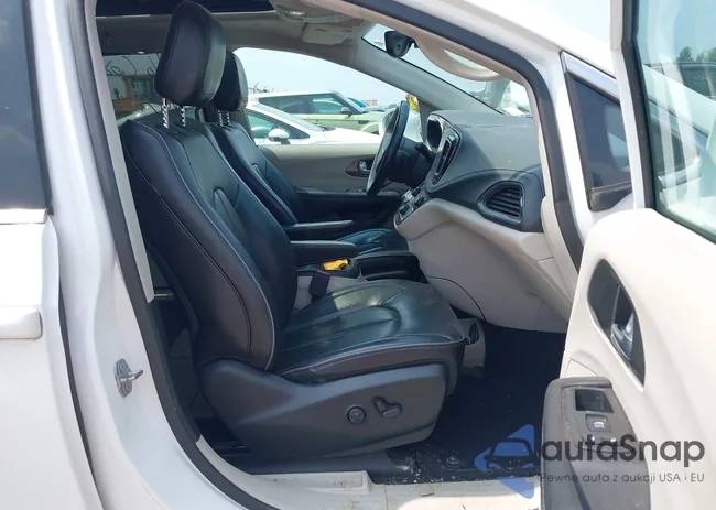 2C4RC1GG8JR272407: 42883957