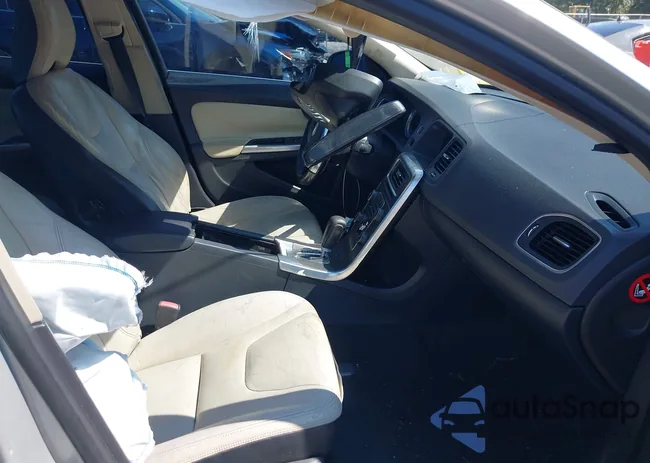 YV1622FS5C2120534: 42884308