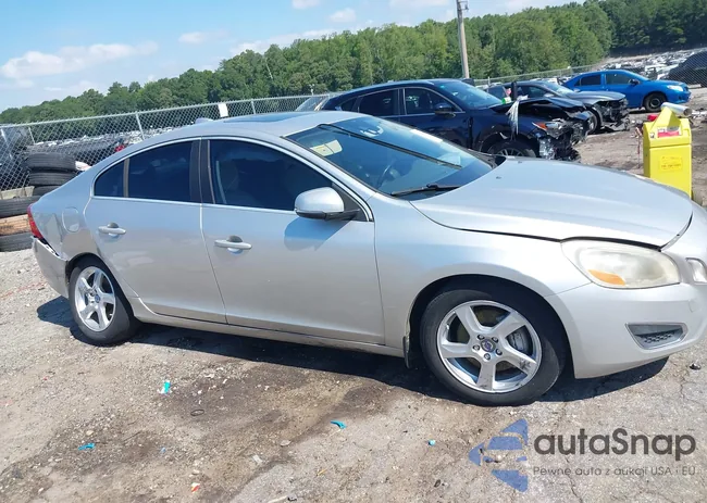 YV1622FS5C2120534: 42884308