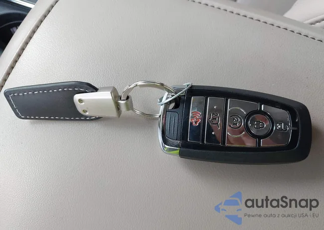 5LM5J7XCXNGL09400: 42883599