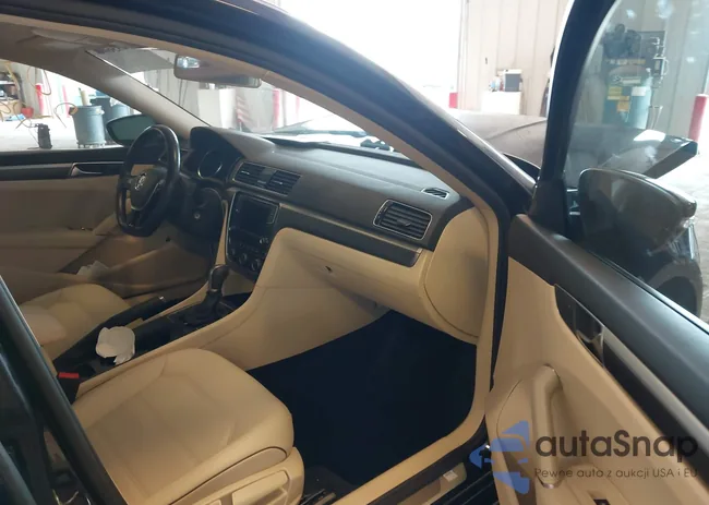 1VWAA7A36JC007826: 42883696