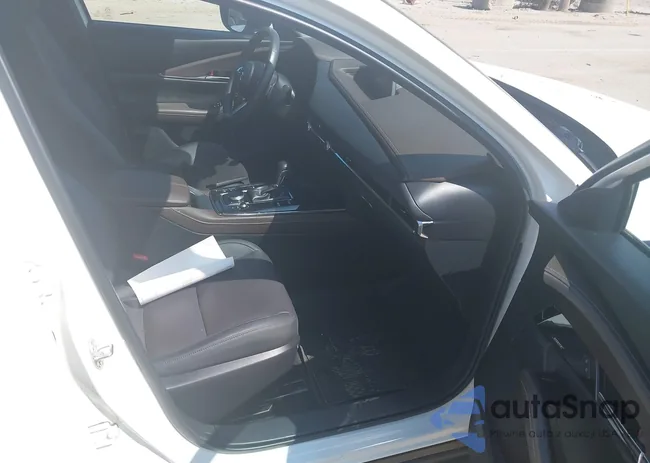 3MVDMBDY4NM438492: 42884802