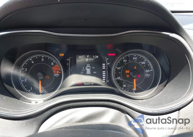 1C4PJLCB5KD377008: 42884897