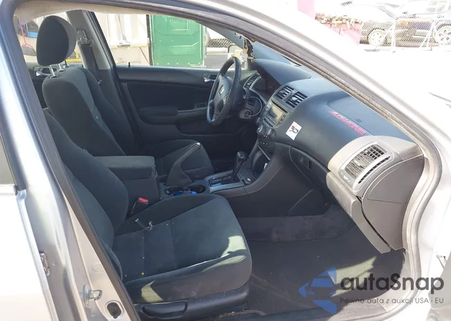 1HGCM56745A126402: 42885093