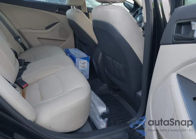 5XXGM4A73EG305827: 42885780