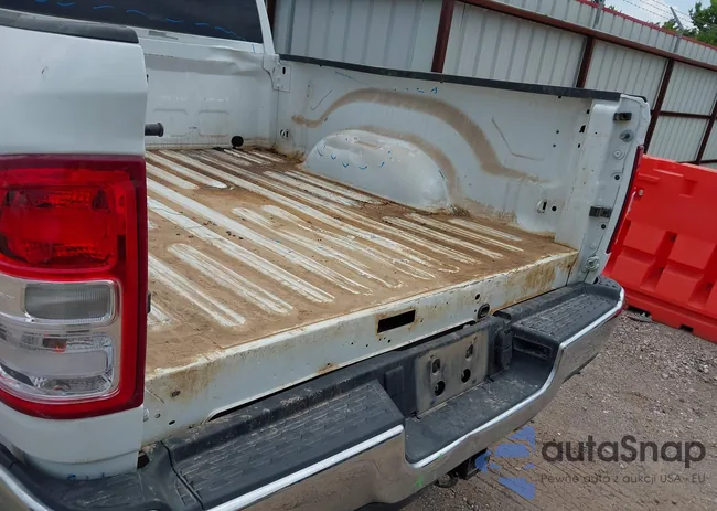 3C6UR5DL8RG343552: 42885789