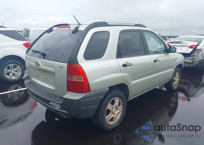 KNDJF724477333041: 42885804