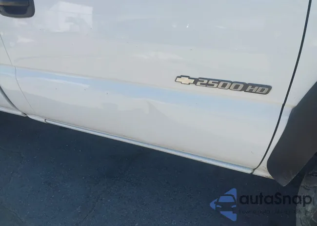 1GCHC24U05E161705: 42885815