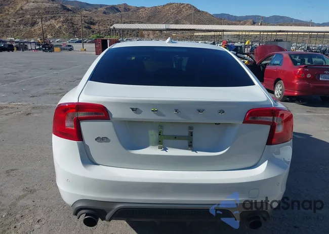 YV126MFL7H2432658: 42885893