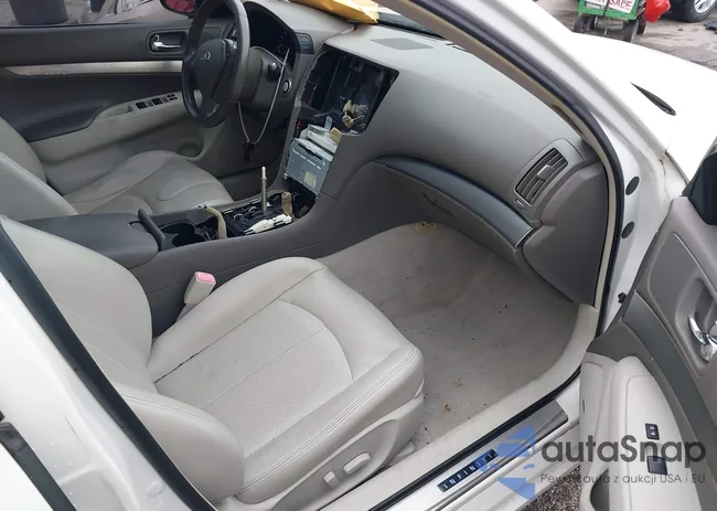 JN1CV6AR5FM522271: 42886235