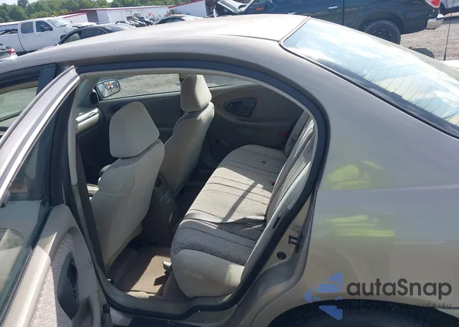 1G1ND52J0Y6238073: 42885451