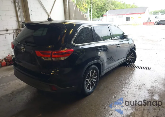 5TDJZRFH9HS382033: 42885557