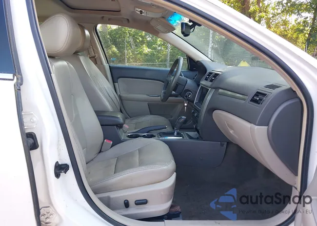 3FADP0L31BR188037: 42886733