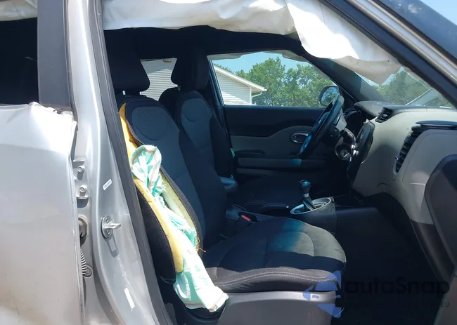 KNDJP3A56H7421932: 42886808