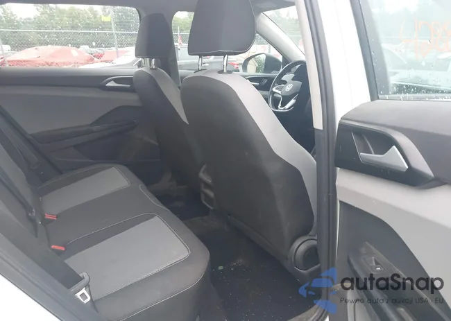 3VVDX7B24PM319835: 42887121