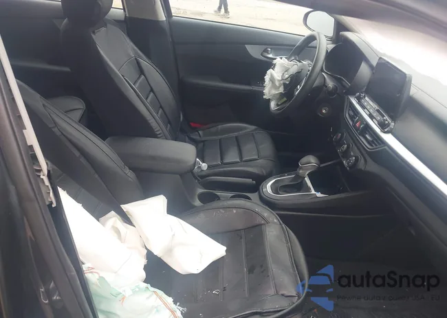 3KPF24AD1RE834943: 42886463