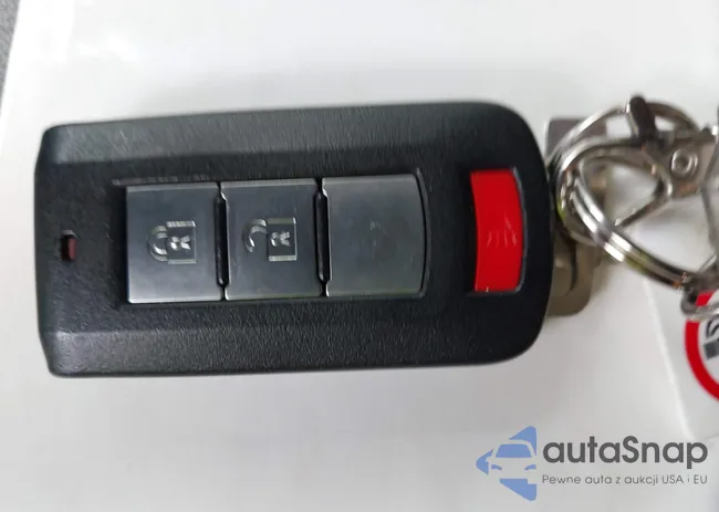 JA4AD3A37LZ022025: 42886692