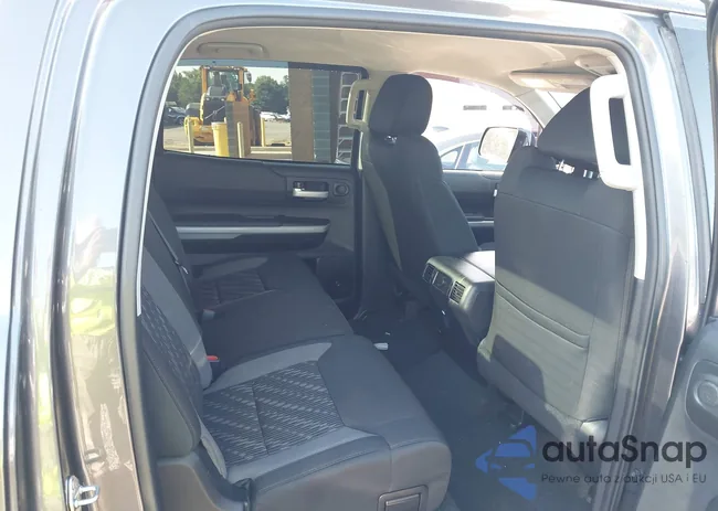 5TFDW5F19JX759493: 42887746