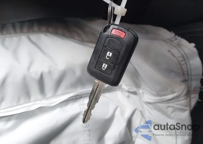 JA4APUAU7NU020409: 42887836