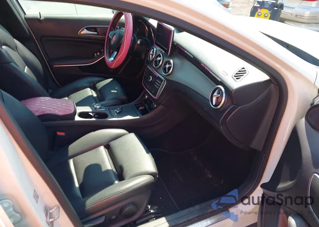 WDCTG4EBXGJ205608: 42887893